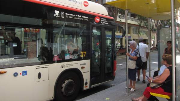 Autobús urbano de TMB en Barcelona Autobús urbano de TMB en Barcelona
