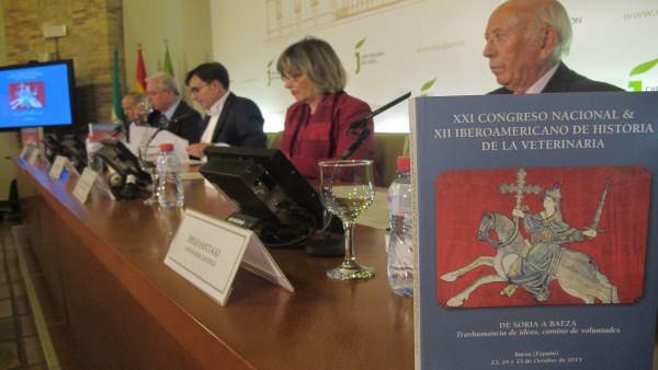 Presentación del libro de actas del Congreso Nacional de la Veterinaria Presentación del libro de actas del Congreso Nacional de la Veterinaria