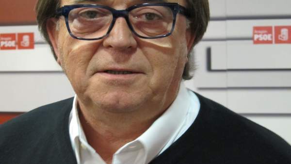 Carlos Pérez Anadón Carlos Pérez Anadón