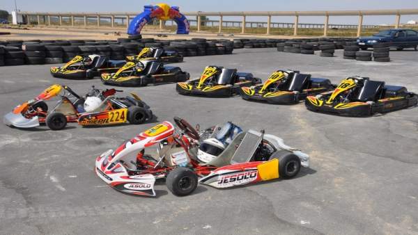 Karts En El Nuevo Circuito De Carreras De Ejea (Zaragoza) Karts En El Nuevo Circuito De Carreras De Ejea (Zaragoza)