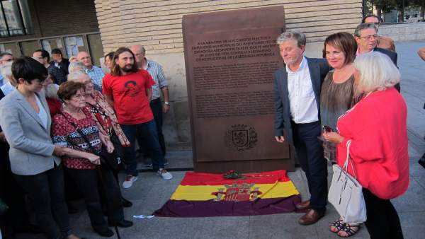 Homenaje a ediles y trabajadores Homenaje a ediles y trabajadores