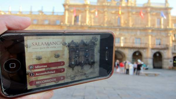 Aplicación 'Salamanca GVAM' en la Plaza Mayor Aplicación 'Salamanca GVAM' en la Plaza Mayor