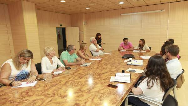 Una reunión establecida en la Mesa de Accesibilidad el pasado julio. Una reunión establecida en la Mesa de Accesibilidad el pasado julio.