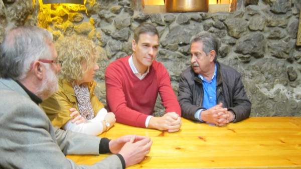 Pedro Sánchez con Revilla Pedro Sánchez con Revilla