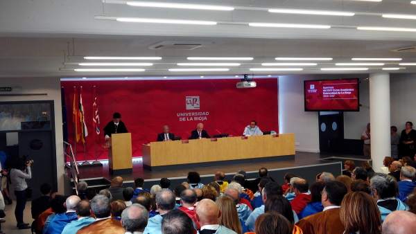Acto de Apertura del Curso Académico Acto de Apertura del Curso Académico