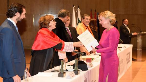 María José Trigueros, Premiada Por El Centros De Estudios Financieros María José Trigueros, Premiada Por El Centros De Estudios Financieros