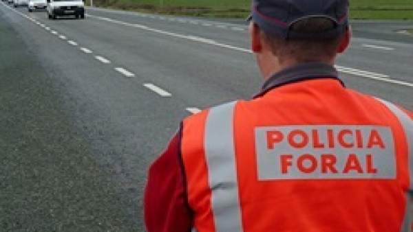 Agente de la Policía Foral. Agente de la Policía Foral.