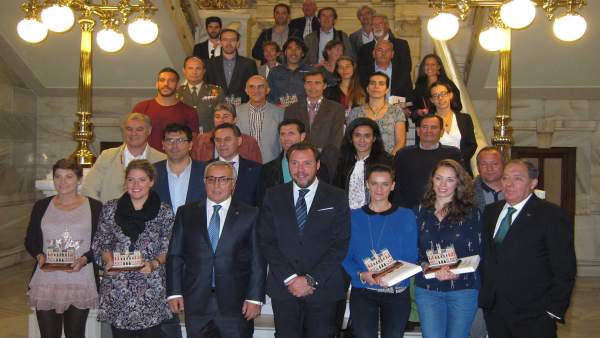 Foto con los olímpicos vallisoletanos que han asistido a la presentación Foto con los olímpicos vallisoletanos que han asistido a la presentación