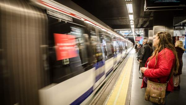 Metro de Madrid, Principe pío, vías de metro, estación de metro Metro de Madrid, Principe pío, vías de metro, estación de metro