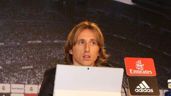 Luka Modric en rueda de prensa Luka Modric en rueda de prensa