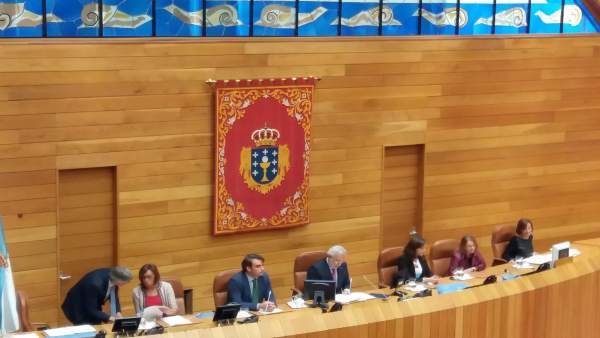 Mesa del Parlamento de Galicia Mesa del Parlamento de Galicia