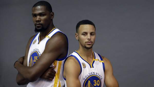 Stephen Curry y Kevin Durant Stephen Curry y Kevin Durant