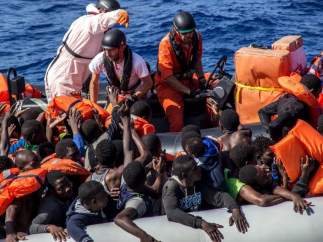 Rescate de Médicos sin Fronteras en el Mediterráneo
