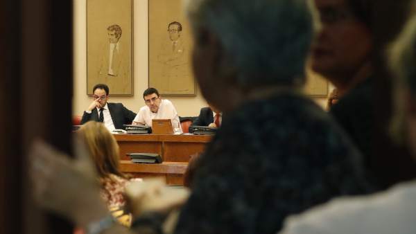 Tensa reunión de grupo parlamentario PSOE Tensa reunión de grupo parlamentario PSOE