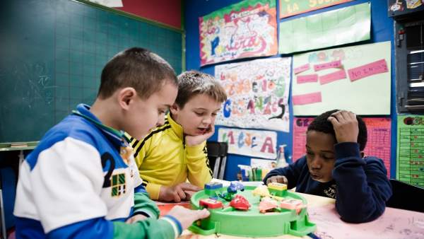 Niños, infancia, pobreza infantil, colegio Niños, infancia, pobreza infantil, colegio