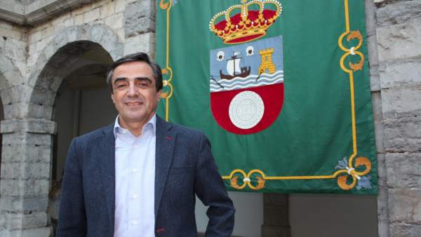 Ildefonso Calderón, diputado del PP y concejal de Torrelavega Ildefonso Calderón, diputado del PP y concejal de Torrelavega