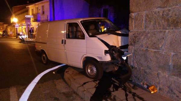 Accidente de tráfico en A Cañiza Accidente de tráfico en A Cañiza
