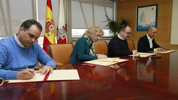 10:30.- Sala de Consejo de Gobierno. La vicepresidenta y consejera de Universida 10:30.- Sala de Consejo de Gobierno. La vicepresidenta y consejera de Universida