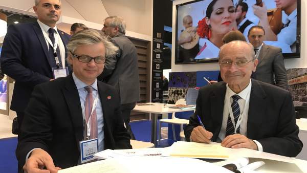 Alcalde malaga de la torre acuerdo kirker operador cultural reino unido WTM 2016 Alcalde malaga de la torre acuerdo kirker operador cultural reino unido WTM 2016
