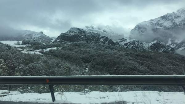 Nieve, temporal, frío, invierno, autopista del Huerna Nieve, temporal, frío, invierno, autopista del Huerna