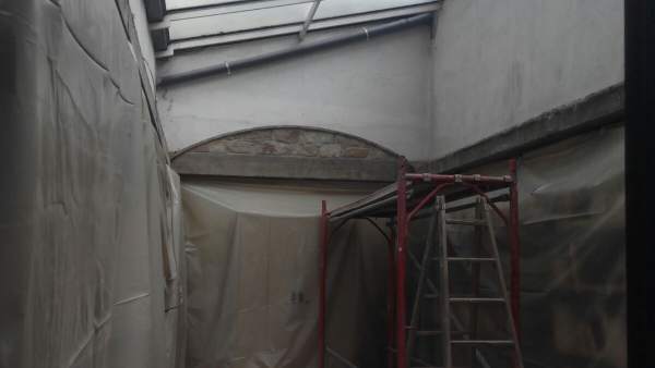 Obras en el lucernario del Palacio Montcada de Fraga Obras en el lucernario del Palacio Montcada de Fraga