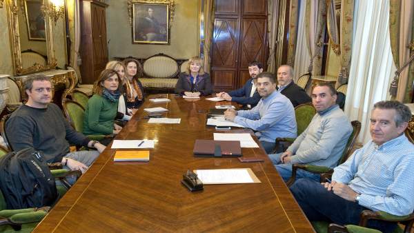 Primera reunión del grupo de trabajo del Gobierno y la comunidad islámica Primera reunión del grupo de trabajo del Gobierno y la comunidad islámica