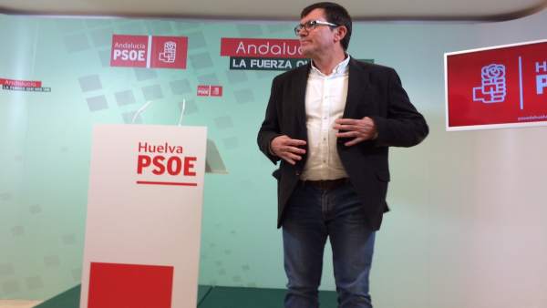 Antonio Beltrán en la sede del PSOE Antonio Beltrán en la sede del PSOE