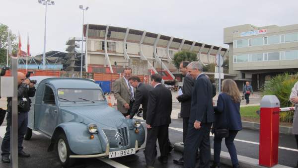 Inauguración de la nueva nave de PSA en Vigo. Inauguración de la nueva nave de PSA en Vigo.