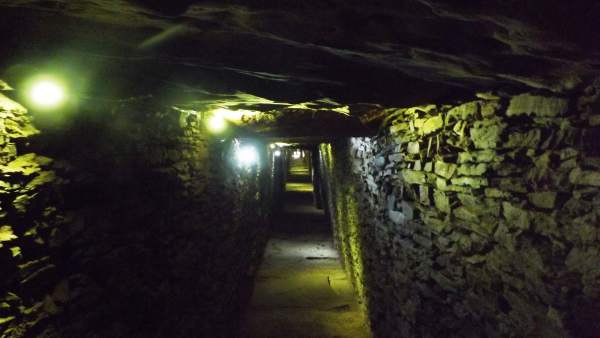 Galería del dolmen de La Pastora. Galería del dolmen de La Pastora.