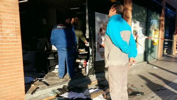 Una entidad bancaria de Mérida sufre un alunizaje Una entidad bancaria de Mérida sufre un alunizaje