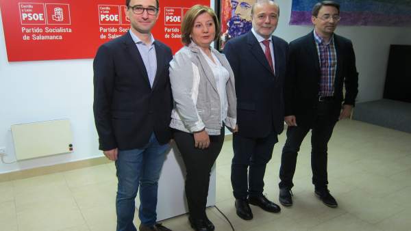 Los Socialistas David Serrada, Rosa López, José Andrés Torres Mora Y Pablos. Los Socialistas David Serrada, Rosa López, José Andrés Torres Mora Y Pablos.