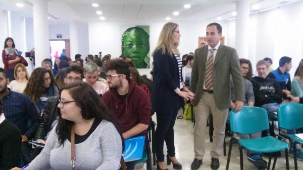 Morillo y De la Torre en la jornada de motivación para el emprendimiento. Morillo y De la Torre en la jornada de motivación para el emprendimiento.