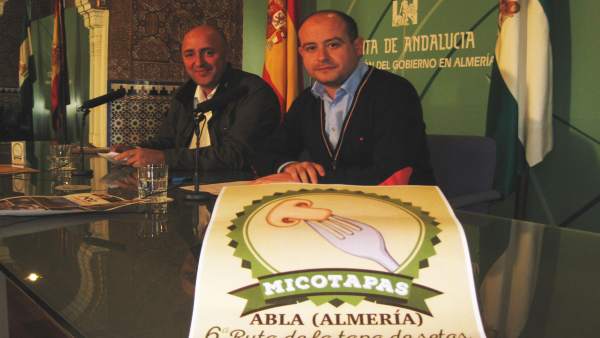 El delegado de Medio Ambiente y el alcalde de Abla El delegado de Medio Ambiente y el alcalde de Abla