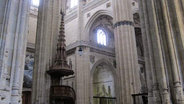 Interior de la Catedral de Salamanca Interior de la Catedral de Salamanca