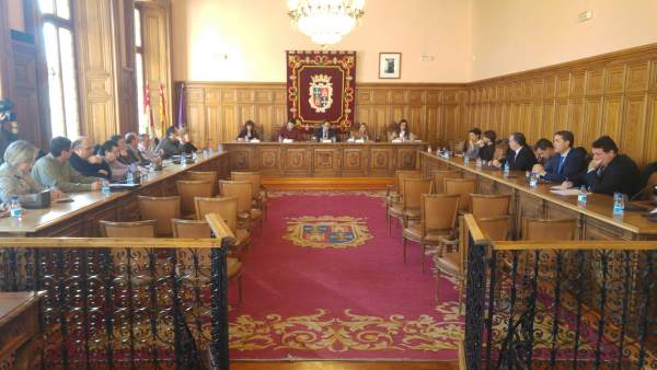 Reunión de la Mesa del Turismo Reunión de la Mesa del Turismo
