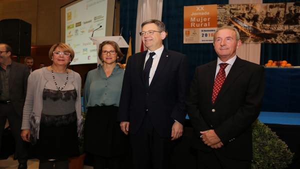 Ximo Puig y Cristóbal Aguado en la Jornada de la Mujer Rural Ximo Puig y Cristóbal Aguado en la Jornada de la Mujer Rural