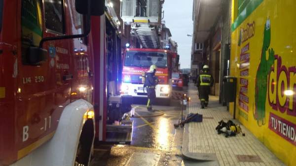 Incendio de una vivienda en Santoña Incendio de una vivienda en Santoña