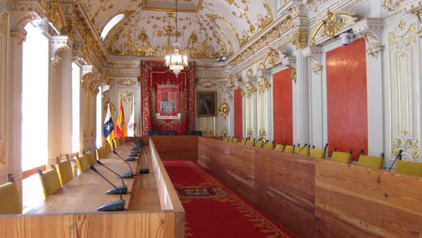 Salón de Plenos de las Casas Consistoriales de Las Palmas de Gran Canaria Salón de Plenos de las Casas Consistoriales de Las Palmas de Gran Canaria