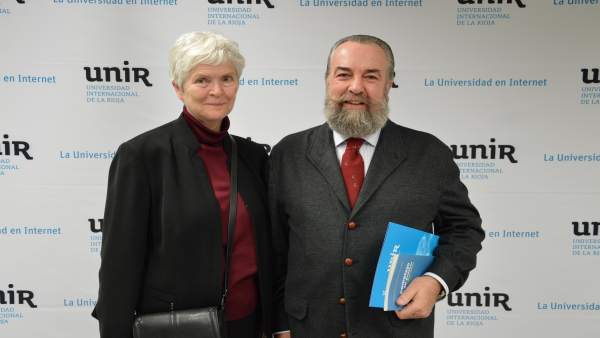 Inger Enkvist: “Ningún País Con Buen Nivel Cuestiona Tener Reválidas O Deberes” Inger Enkvist: “Ningún País Con Buen Nivel Cuestiona Tener Reválidas O Deberes”