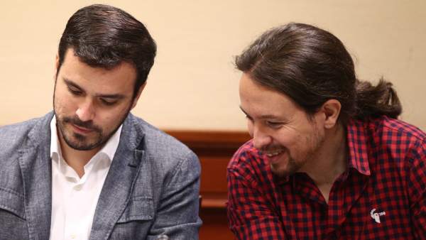 Alberto Garzón y Pablo Iglesias en el Congreso Alberto Garzón y Pablo Iglesias en el Congreso