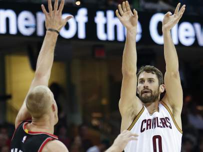 Kevin Love ante Mason Plumlee