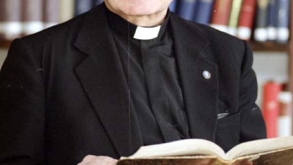 Fallece Domingo Ramos-Lissón, profesor emérito de la Universidad de Navarra. Fallece Domingo Ramos-Lissón, profesor emérito de la Universidad de Navarra.
