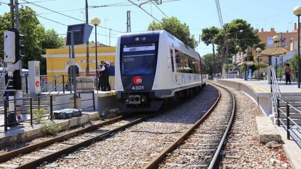 Federación de Vecinos critica nuevos recortes en el servicio de Metro en Navidad Federación de Vecinos critica nuevos recortes en el servicio de Metro en Navidad