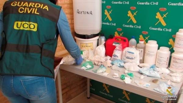 Guardia Civil desarticula una red de narcotráfico que utilizaba el 'drop-off' Guardia Civil desarticula una red de narcotráfico que utilizaba el 'drop-off'