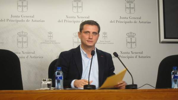 David González Medina en rueda de prensa. David González Medina en rueda de prensa.