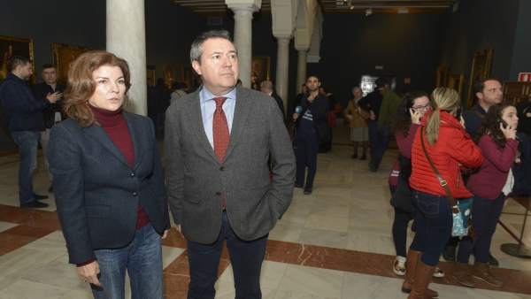Espadas visita la muestra. Espadas visita la muestra.