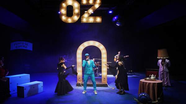 Buscando al Mago de OZ (Oh, EurOZpa!) Buscando al Mago de OZ (Oh, EurOZpa!)