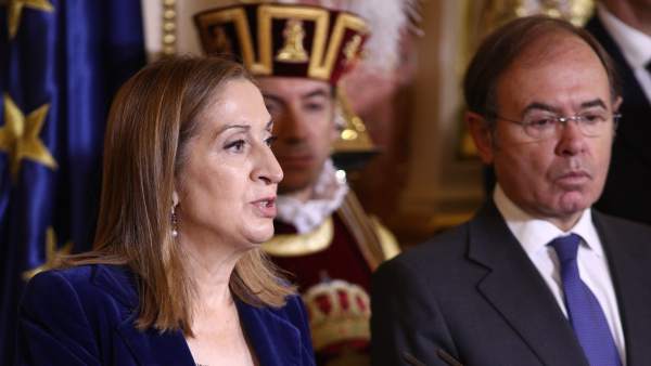 Ana Pastor y Pío García-Escudero en la recepción del Día de la Constitución Ana Pastor y Pío García-Escudero en la recepción del Día de la Constitución