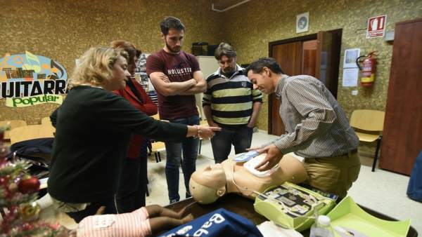 Una de las actividades en las jornadas del curso realizado. Una de las actividades en las jornadas del curso realizado.