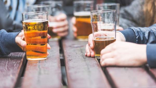 El consumo de alcohol es más barato en España El consumo de alcohol es más barato en España